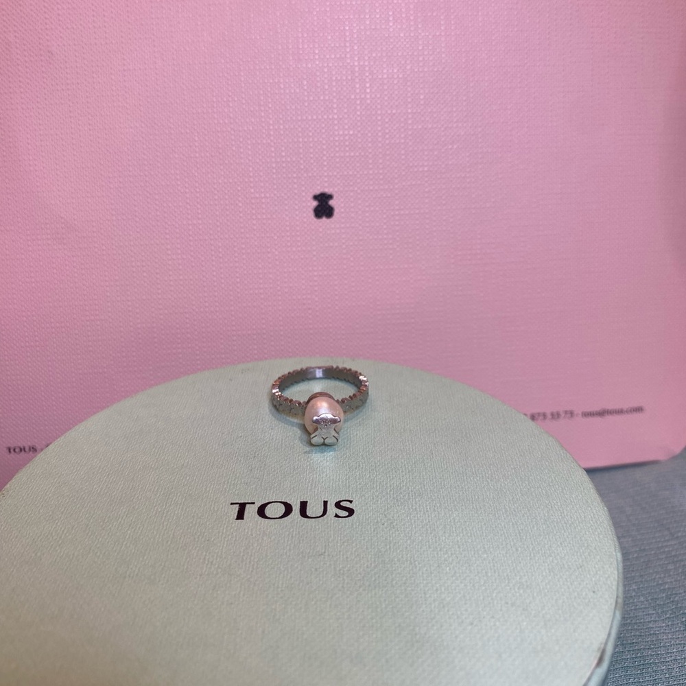 Tous pearl ring size 7